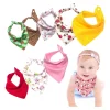 Kit com 10 babadores bandana para menina em estampas de melancia, onça, corujas, joaninhas e cores lisas